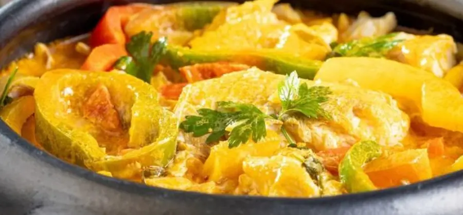 Moqueca de peixe tradicional